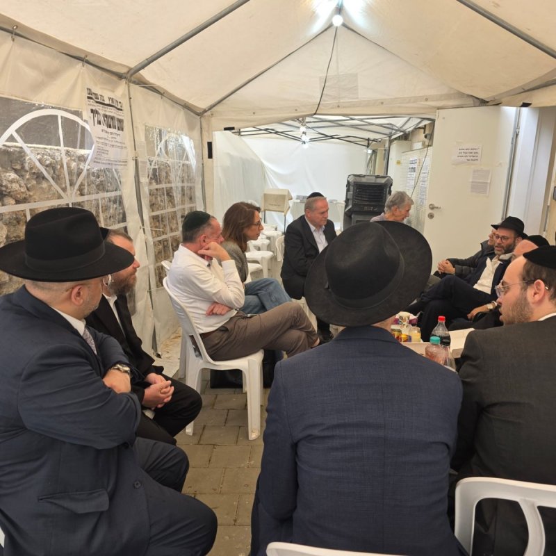 באדיבות המצלם