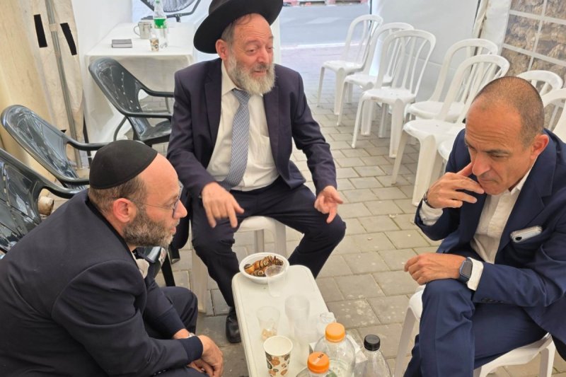 באדיבות המצלם