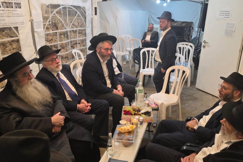 באדיבות המצלם