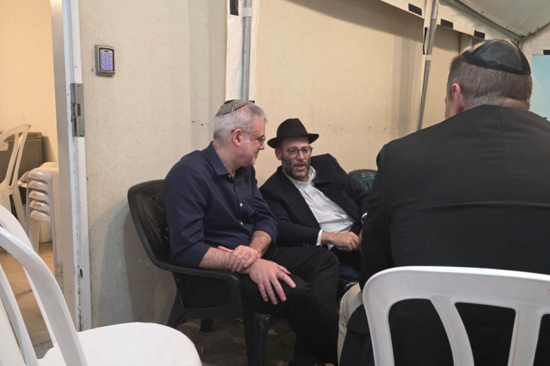 באדיבות המצלם