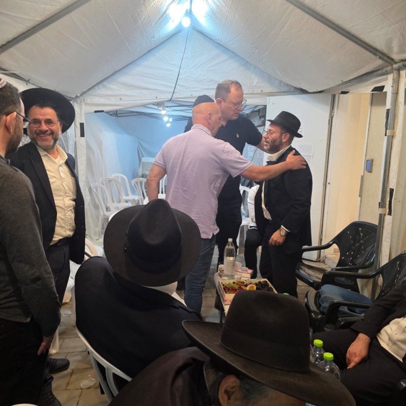 באדיבות המצלם