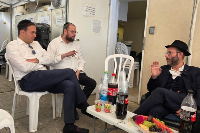 באדיבות המצלם