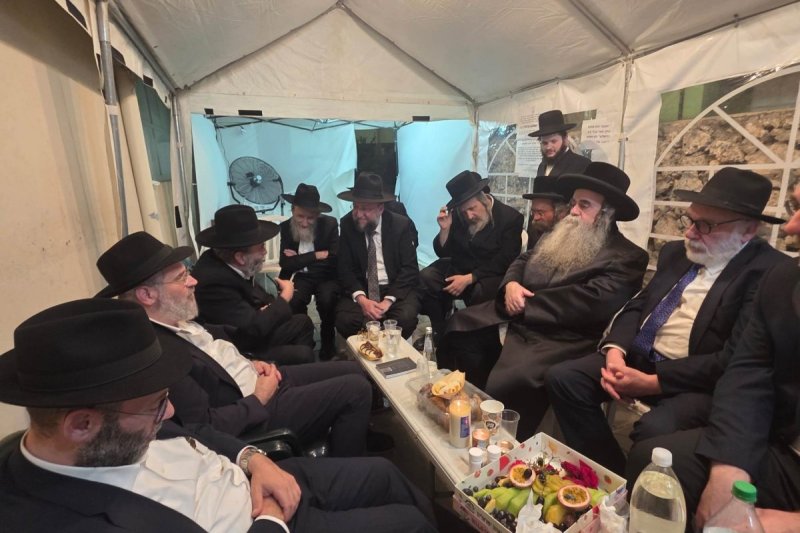 באדיבות המצלם