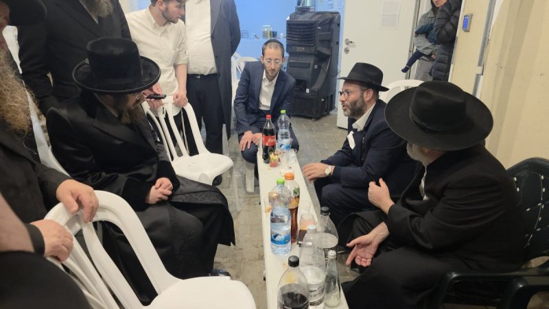 באדיבות המצלם