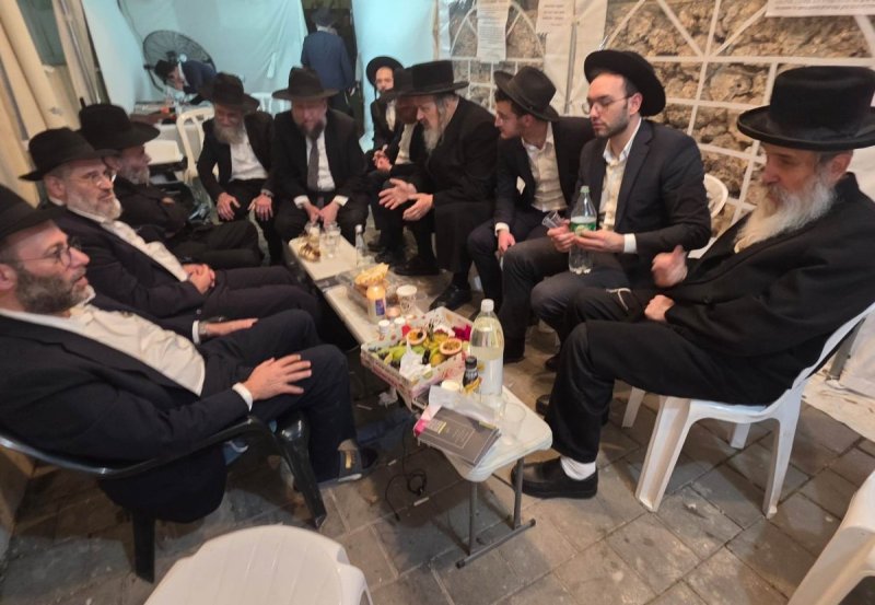באדיבות המצלם