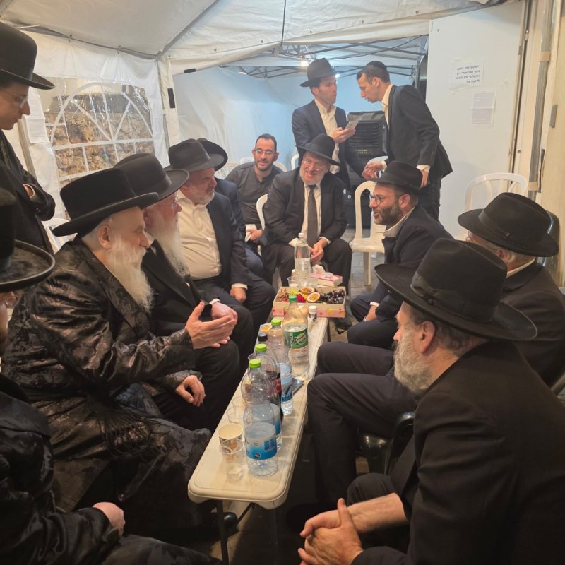 באדיבות המצלם