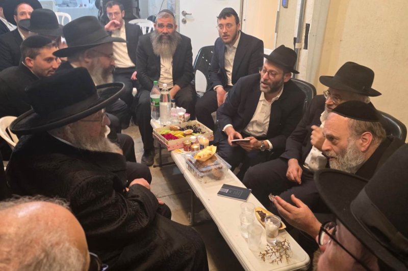 באדיבות המצלם