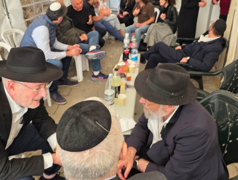באדיבות המצלם