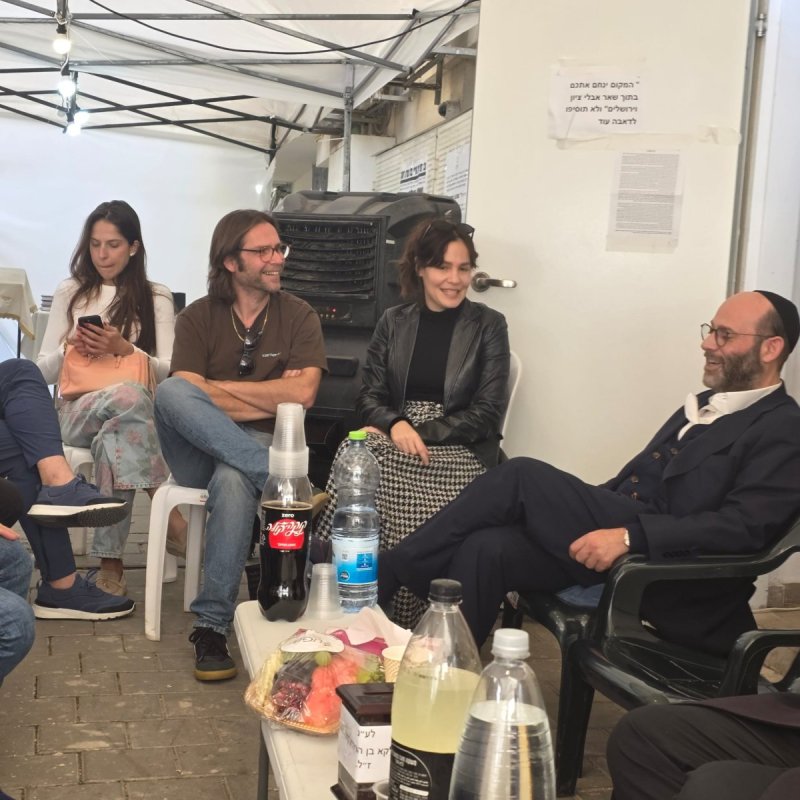 באדיבות המצלם