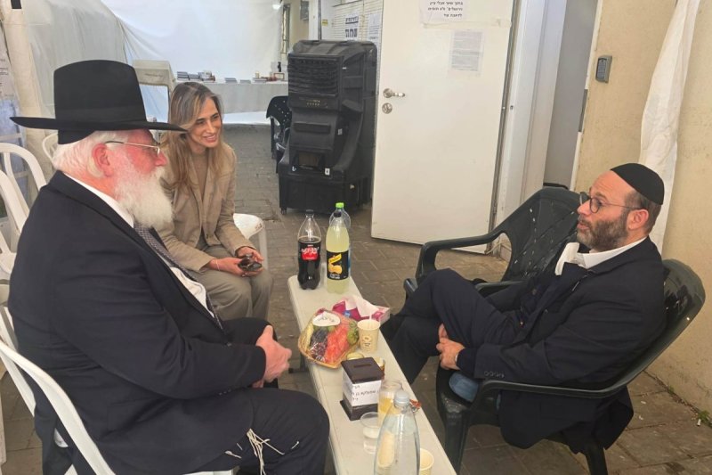 באדיבות המצלם