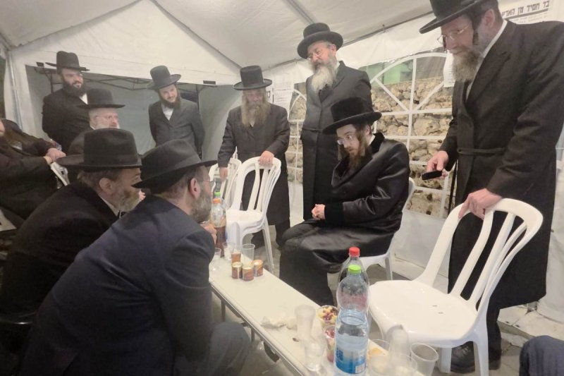 באדיבות המצלם