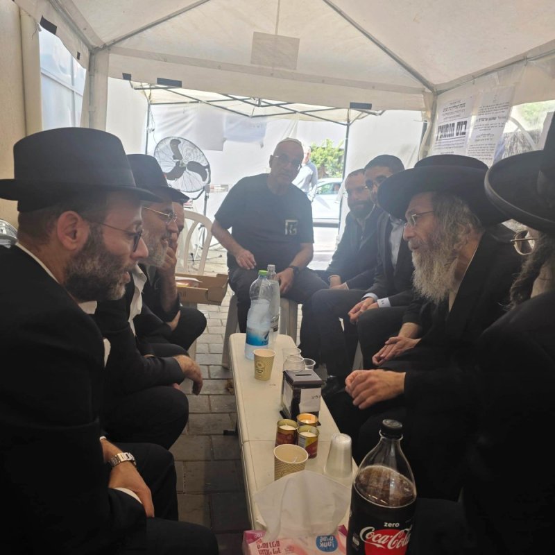 באדיבות המצלם