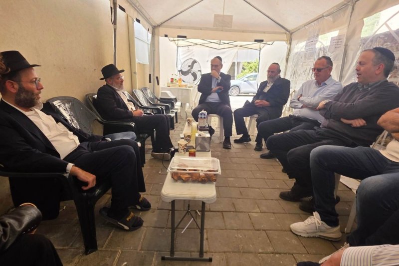 באדיבות המצלם