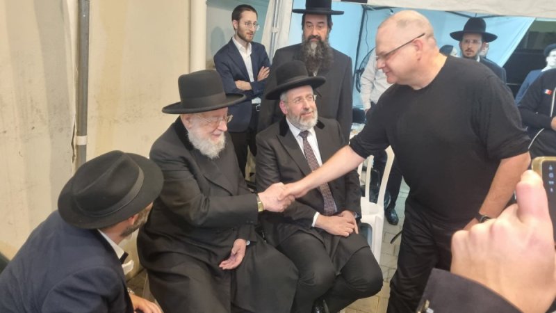 באדיבות המצלם