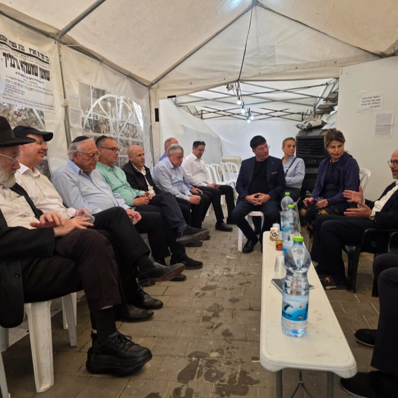 באדיבות המצלם