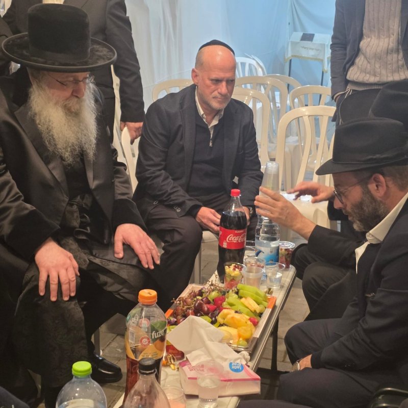 באדיבות המצלם