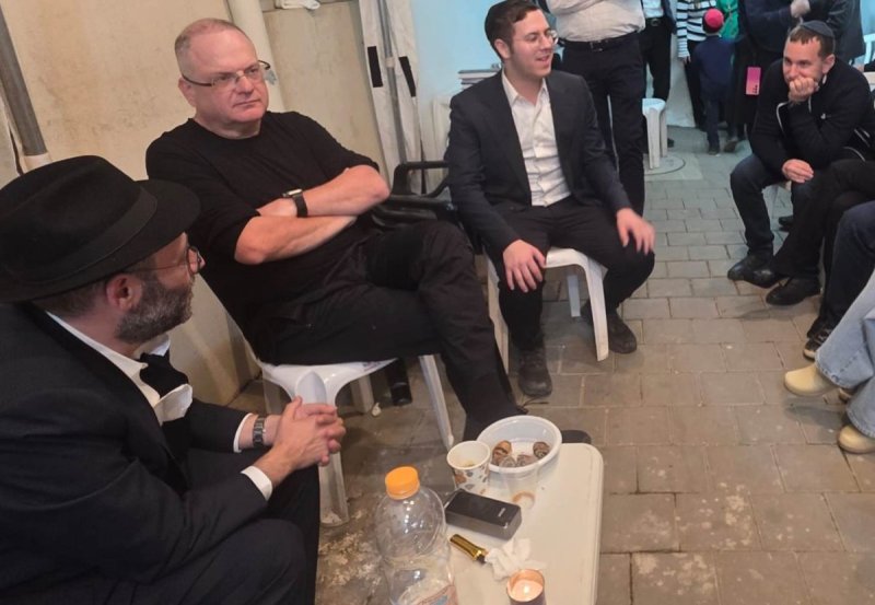 באדיבות המצלם