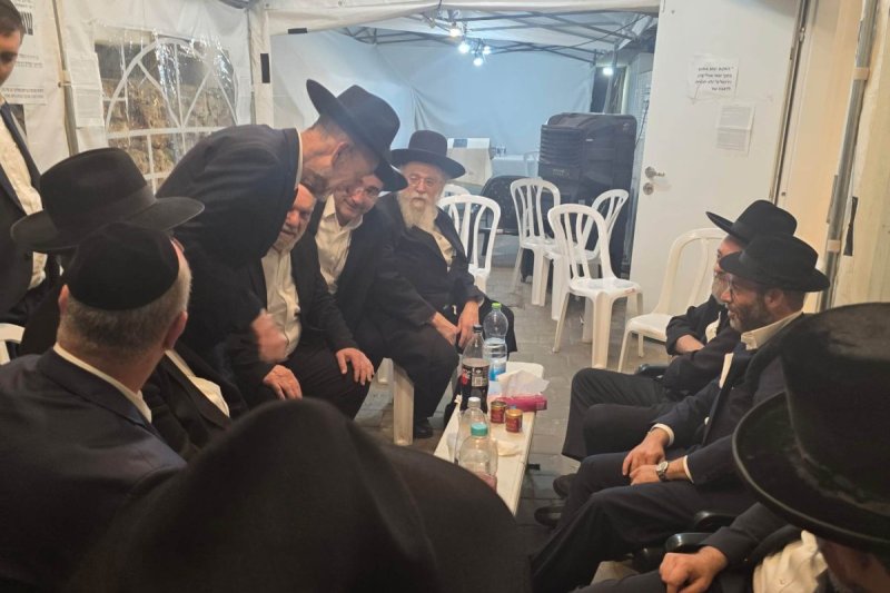באדיבות המצלם