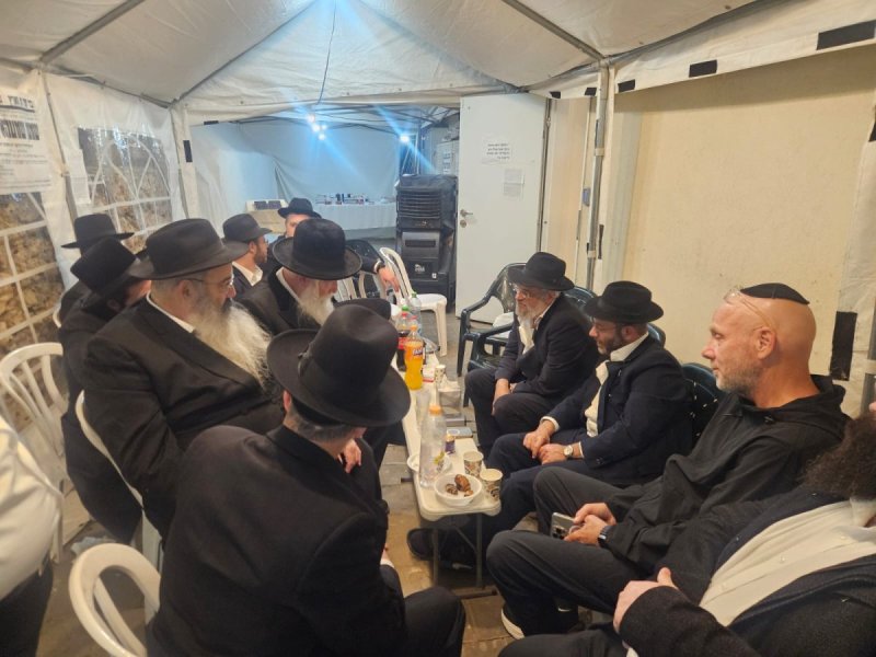 באדיבות המצלם