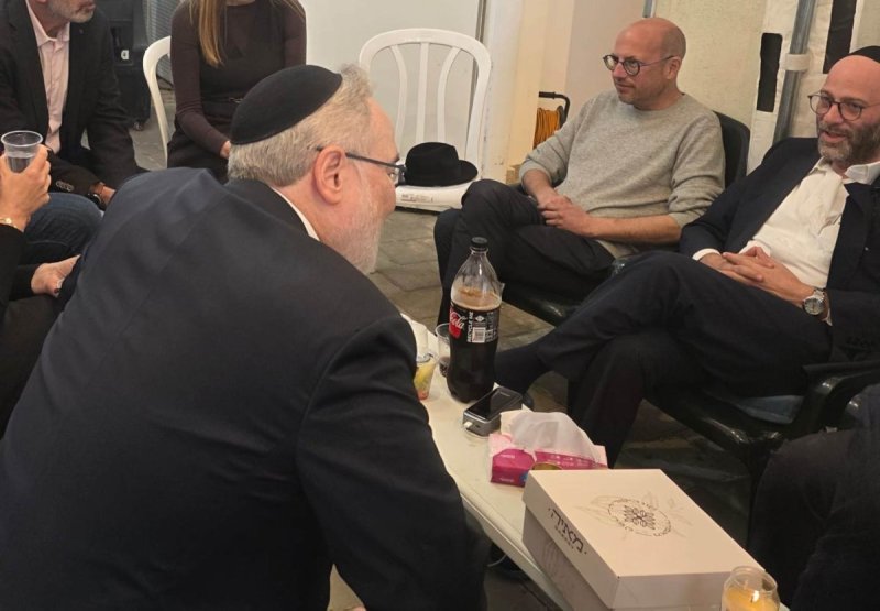 באדיבות המצלם