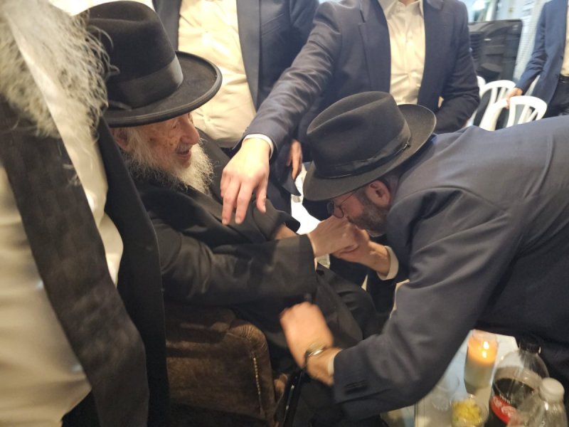 באדיבות המצלם