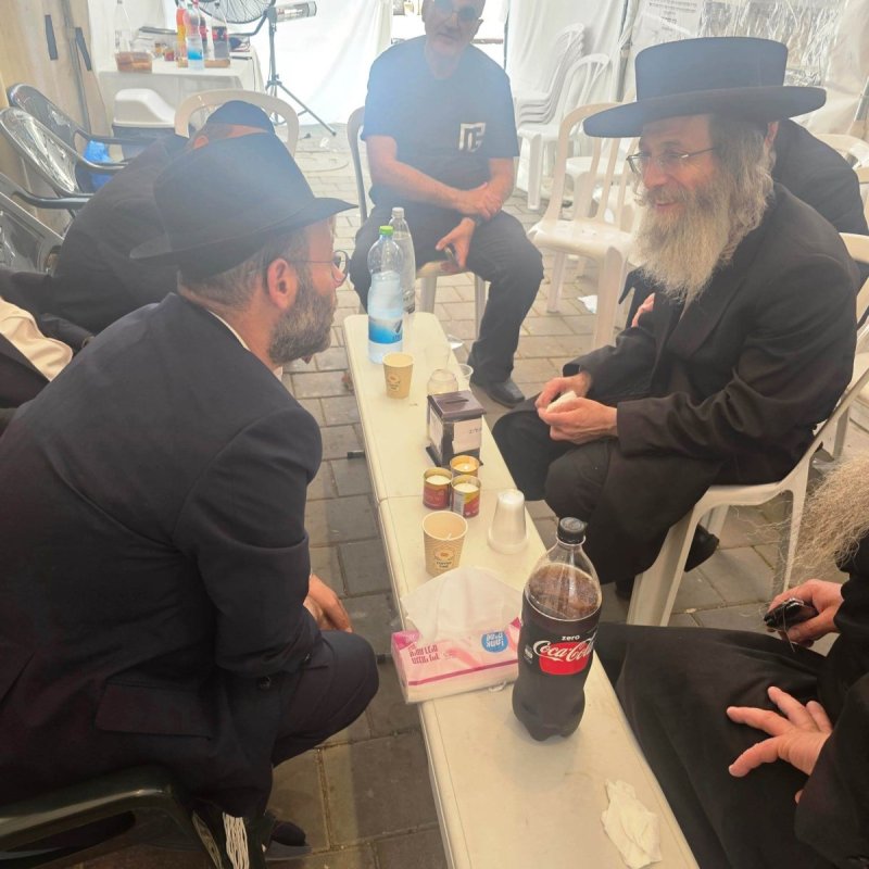 באדיבות המצלם