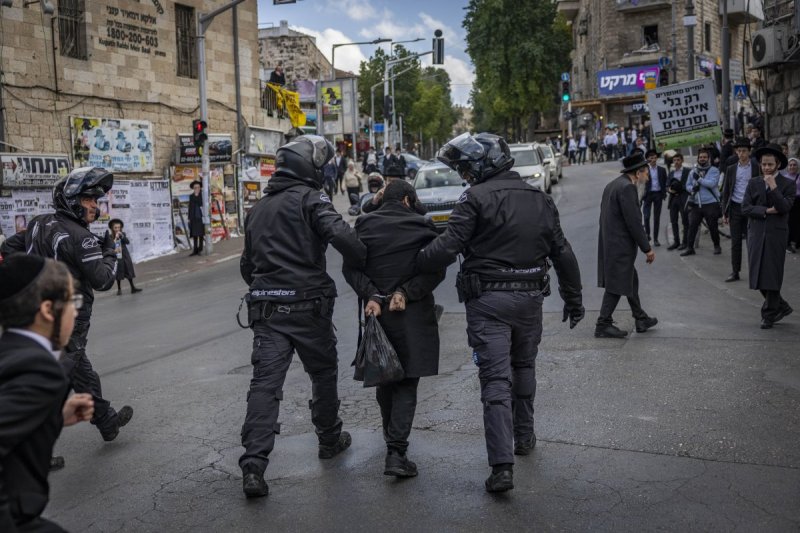 חיים גולדברג, פלאש 90