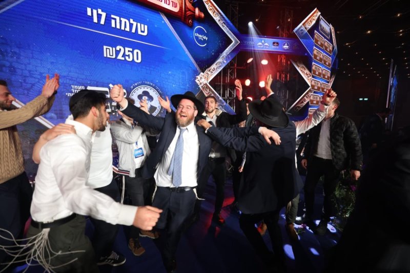יעקב נחומי