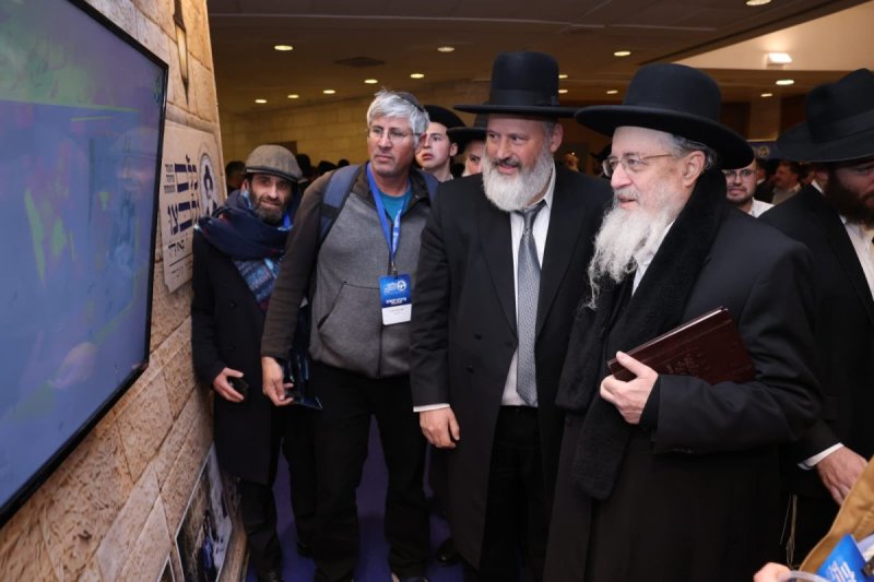 יעקב נחומי