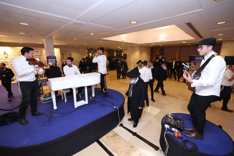 יעקב נחומי