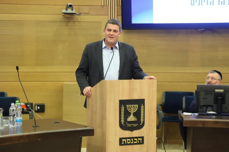 יחצ