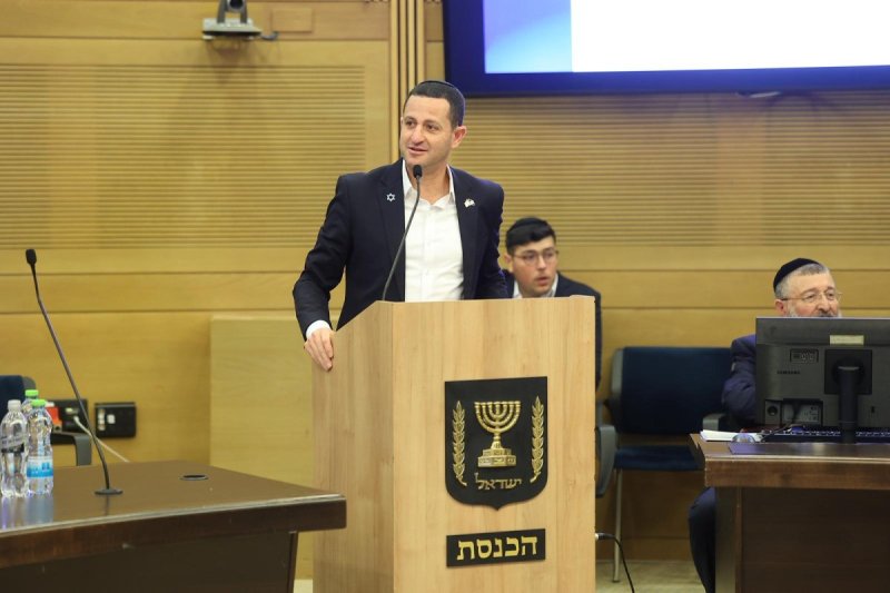 יחצ