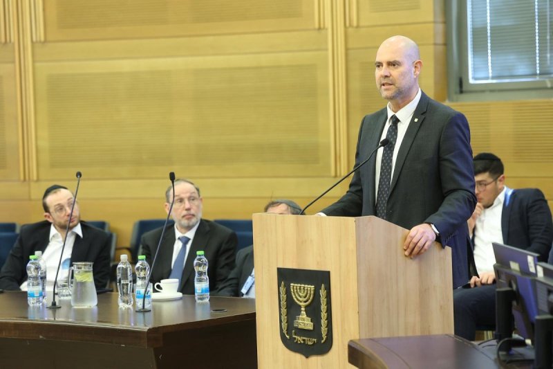 יחצ