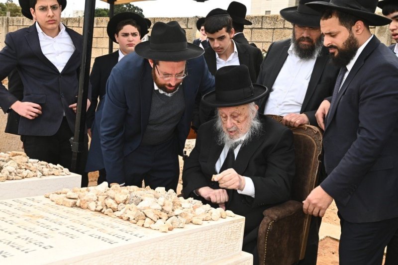 שוקי לרר