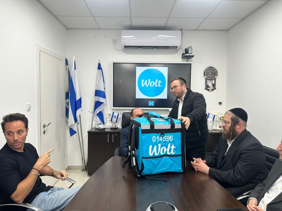 באדיבות המצלם
