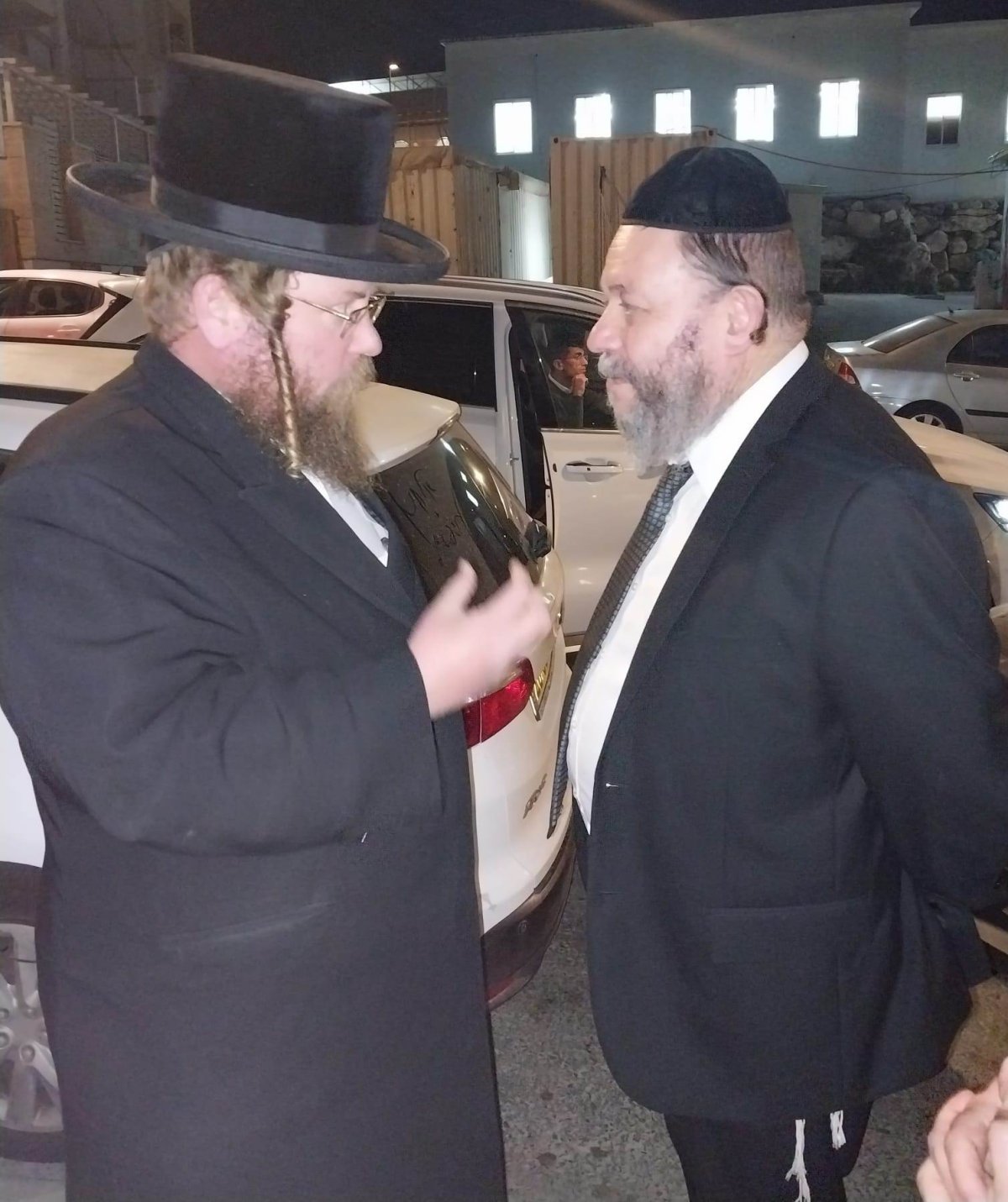 באדיבות המצלם