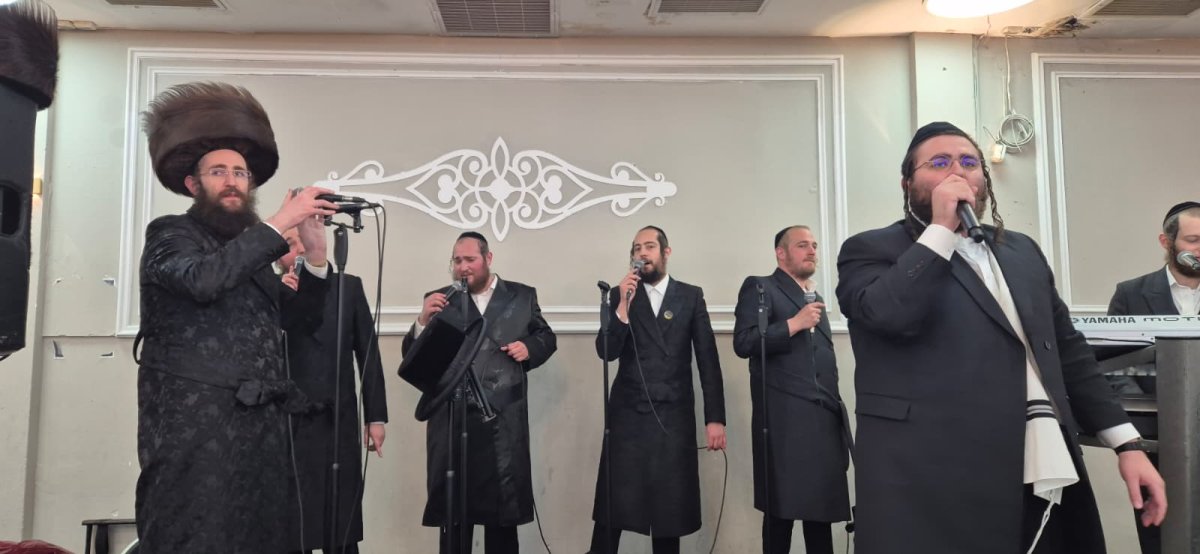 באדיבות המצלם
