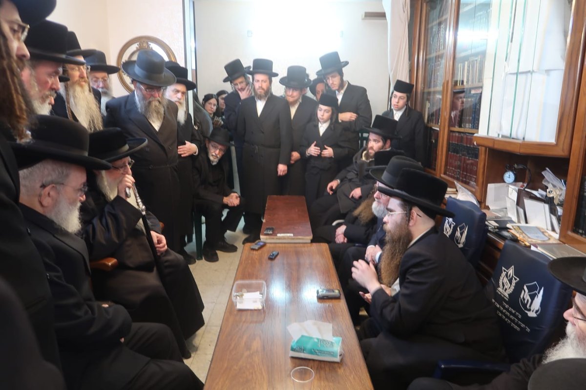 באדיבות המצלם