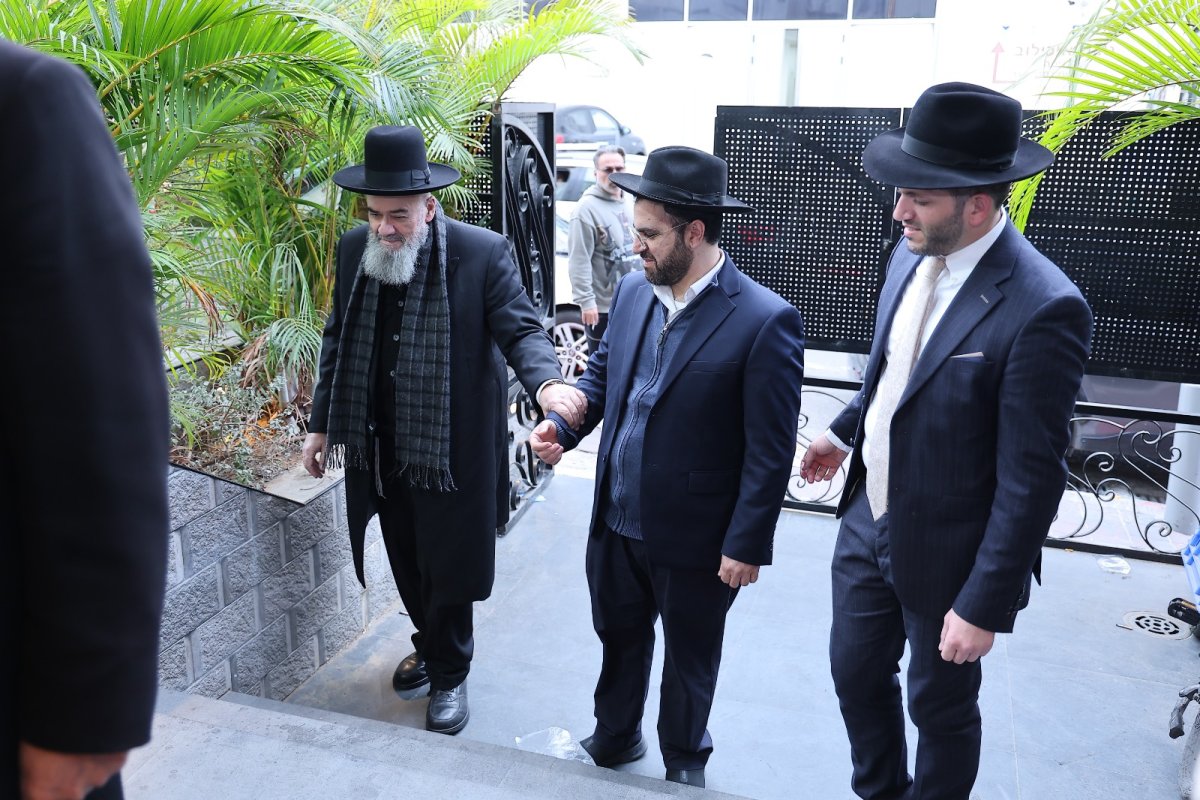 באדיבות המצלם