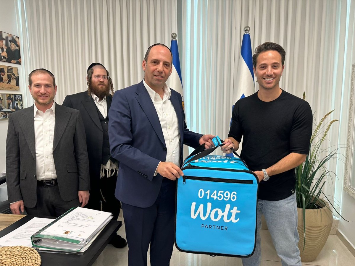 באדיבות המצלם