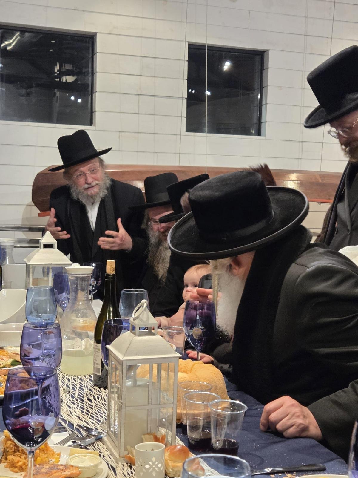 באדיבות המצלם
