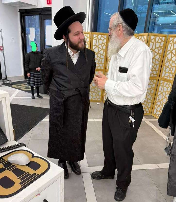 באדיבות המצלם