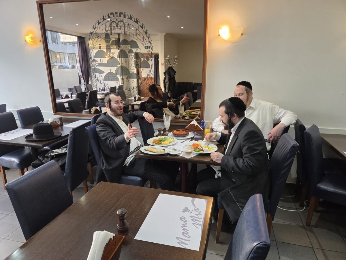 באדיבות המצלם