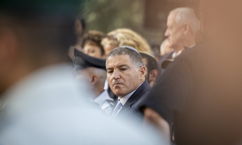 ללא הסכמת גורמי המקצוע: זיני העביר את חוות הדעת על משפט נתניהו