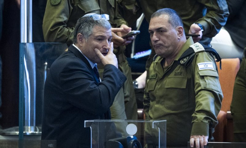 פירוש המגילה שדוד זיני הביא להתייעצות הביטחונית