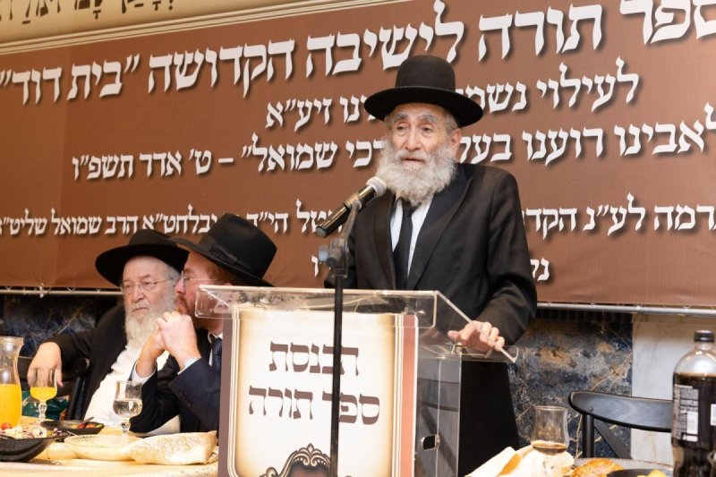 שמוליק קורלנסקי