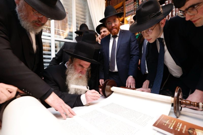 שמוליק קורלנסקי