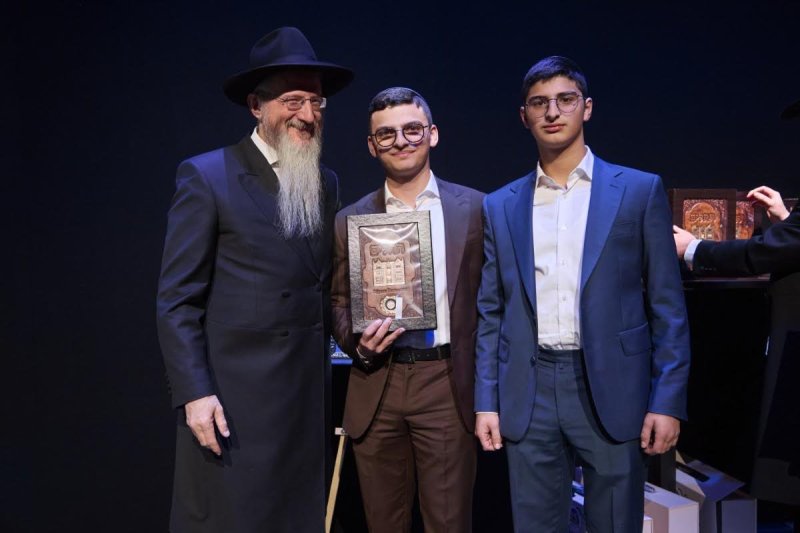 דמיטרי לובאייב