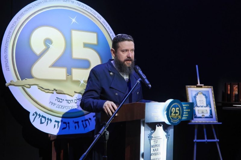 דמיטרי לובאייב