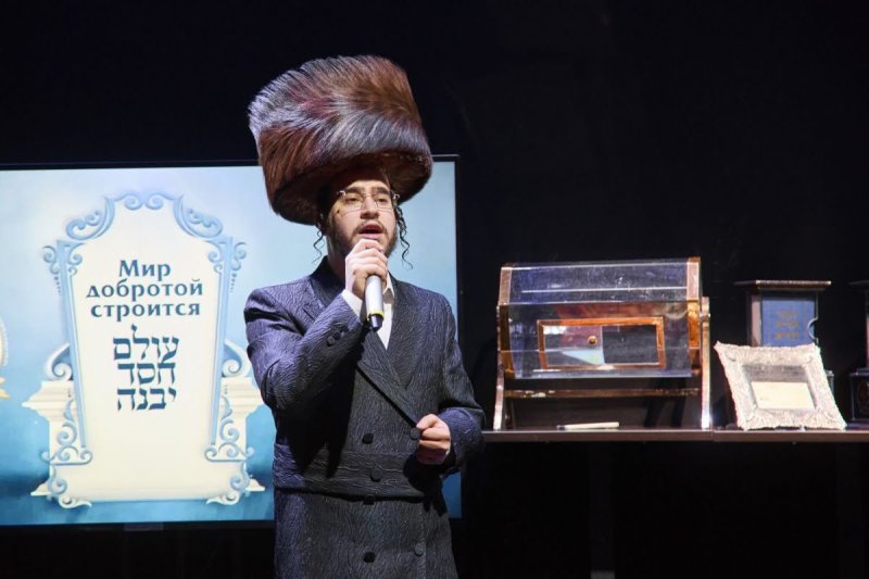 דמיטרי לובאייב